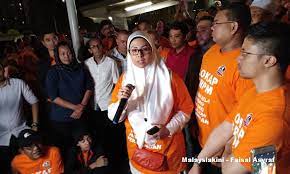 Zahid hamidi, bagan datuk, perak, malaysia. Zahid S Daughter Slams Silent Reformasi Figures Who Were Arrested Along With Him In 1998