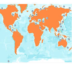 Solida in ghetari, gazoasa (vapori de apa) in atmosfera, lichida in rauri, lacuri si. Marile Lumii Schita
