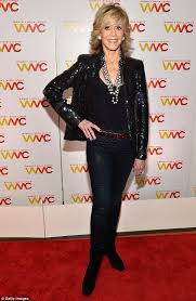 Jane Fonda Looks Far Younger Than Her 75 Years At Women S Media Awards Women Jane Fonda Sparkly Jackets