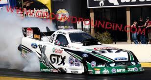 The dragster is a special body/style of race car which competes in the top fuel and top alcohol classes of amateur and professional drag racing. Castrol Funny Car Driven By Mike Neff Drag Racing Cars Nhra Drag Racing Nascar Racing