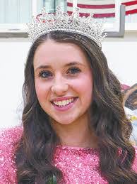 Tracy Umstead's Instagram, Twitter & Facebook