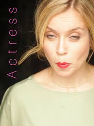 Julie Starbird's Instagram, Twitter & Facebook