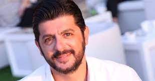 علم موقع بصراحة أن الممثل طوني عيسى سيدخل القفص الذهبي يوم السبت الواقع في 22 الجاري، حيث اختار شقيقه ليكون إشبينه وأنه سيسكن بعد الزواج في مدينته عمشيت. Ø²ÙˆØ§Ø¬ Ø·ÙˆÙ†ÙŠ Ø¹ÙŠØ³Ù‰ Ø´Ø§Ù‡Ø¯ÙˆØ§ Ø£Ø¬ÙˆØ§Ø¡ Ø§Ù„Ø­ÙÙ„ ÙˆØªØ¹Ø±ÙÙˆØ§ Ø¹Ù„Ù‰ Ø§Ù„Ø¹Ø±ÙˆØ³ Al Arrab Ø§Ù„Ø¹Ø±Ø§Ø¨