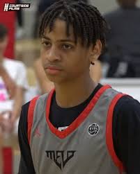 Kiyan Anthony, the 15 year old son of Carmelo Anthony is a BUCKET, just  like his dad and wears No. 7! , Will another NBA legend’s son be  league-bound? 😳🤔 (@courtsidefilms)