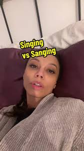 Julia Cole Kelly Clarkson