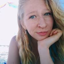 Tesia White (tesia8bacon)