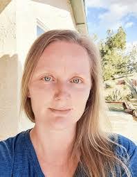 Laura Huss's Instagram, Twitter & Facebook