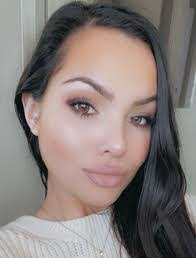 Letitia Burrows's Instagram, Twitter & Facebook