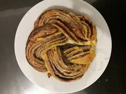 Tresse Feuilletee A La Pate A Tartiner Recette Alimentation Feuillete Nutella Recettes De Cuisine