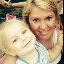 Lynnette Bassett's Instagram, Twitter & Facebook