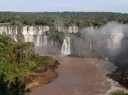 Procurado pelo g1, o itamaraty informou que a fronteira entre brasil e argentina está fechada para pessoas que fazem tratamento no brasil por causa da portaria em vigor. Cataratas Do Iguacu Argentina Deve Reabrir Parque Na Proxima Quinta Feira