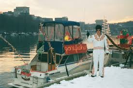 Special savings · custom banner kits · variety of fun themes Alexandria Holiday Boat Parade Of Lights Celebrates 20 Years