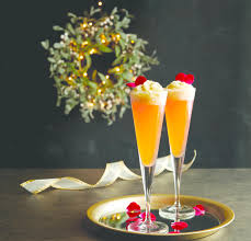 30+ Best Christmas Cocktails - Festive Drink Ideas for Holiday Parties