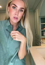 Alexandra Sisto Julia Amory