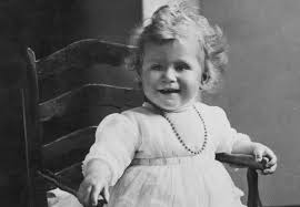Born 21 april 1926) is queen of the united kingdom and 15 other commonwealth realms. Queen Elizabeth Ii Inside The Family And Personal Life Of Uk S Longest Reigning Monach