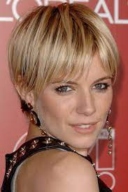 « les cheveux clairsemés et fins ont un besoin intense en nutriments », déclare gui cassolari. 5 Idees Coiffures Pour Camoufler Des Cheveux Fins La Selection Pinterest Le Mag Coiffure Comprendre Son Coiffeur