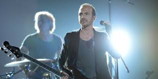 Un homme une femme musique. Nicole Croisille Et Calogero Chanteront Pour La Suite De Un Homme Et Une Femme