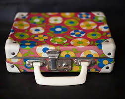 Valise Carton Fleurie Valisette Vintage Pour Enfant Petite Valise De Poupee Rangement Jouets Vintage Annees 70 Cardboard Suitcase Suitcase Kids Suitcase