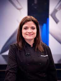 Alex Guarnaschelli Famous Female Chefs Wow Cool Chef Inspiration Female Chef Celebrity Chefs
