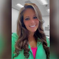 Jennifer Anspach's Instagram, Twitter & Facebook