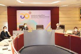 กำหนดเกณฑ์การคัดเลือกโดยใช้ 3 ส่วน 1.วิชาเฉพาะ กสพท. Pd1uofzh7bpwym