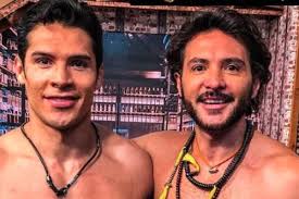 How young people are revitalizing their native languages on the internet. Alejandro Maldonado Niega Romance Con Eduardo Avila Pese A Foto Intima Revista Cosas Mexico