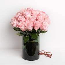 The recipient recieves a 'you've got flowers' link and provides a delivery address for the flowers. Is Sending Anonymous Flowers Cute Or Creepy Ode A La Rose
