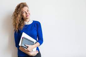 Freund wurde als tochter der fernsehmoderatorin und schauspielerin petra schürmann und des arztes gerhard freund geboren. Alexandra Stanic Dasbiber