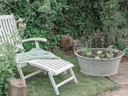 Weitere ideen zu alte badewanne, zinkwanne bepflanzen, garten deko ideen. Diy Anleitung Mini Teich In Einer Zinkwanne Anlegen Dekoideenreich