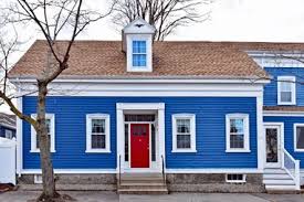 I like when a home's color scheme is welcoming and that's easily achieved with lighter colors. 13 Best Front Door Paint Colors For A Blue House Materialsix Com