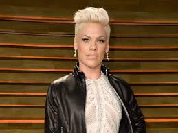 May 24, 2021 · sängerin pink und tochter willow sage glänzten bei den billboard music awards am sonntagabend mit einer akrobatiknummer in luftigen höhen. Pink Tochter Willow Flucht Wie Ein Seemann Bunte De