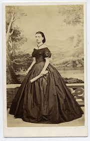 1865 The University Of Zurich Is The First In Europe To Admit Women Russian Universities Will Open To Women In 1876 Thanks To The Work Alte Fotos Fotos Mode