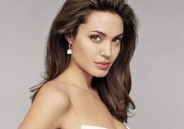 Nhận biết tướng trán vuông và luận bàn tính cách, vận mệnh