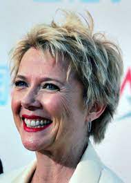 Short Hairstyles For Women Over 60 Square Face Womens Hairstyles Older Women Hairstyles Thin Hair Styles For Women