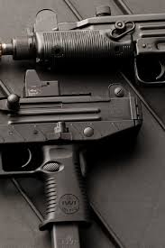 1125x2436 gun wallpapers for iphone xs,iphone 10,iphone x devices. Gun Wallpaper 640x960 Download Hd Wallpaper Wallpapertip