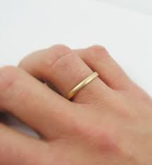 Women Thin Gold Band Gold Wedding Band 2 Mm Gold Band Mens Etsy Thin Gold Band Gold Wedding Band Unique Wedding Bands