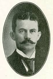 Curtis Earp's Instagram, Twitter & Facebook