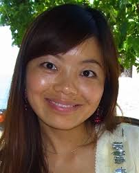 Frozen-Density Embedding Strategy for Multilevel Simulations of Electronic  Structure