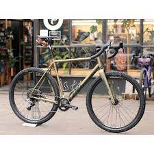 jetnikoff bicycle co s instagram post another look at brody s new bombtrack hook ext the hook ext is a absolute shredder on the trails loves to get out f