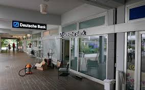 Die deutsche bank ag ist die größte deutsche bank gemessen nach mitarbeitern und bilanzen, und ist desweiteren der größte devisenhändler weltweit. Gladbeck Production Design By Albrecht Konrad