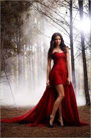 Daher wird es wohl auch in der sechsten staffel nicht anders sein. Elena Gilbert Beziehungen Vampire Diaries Wiki Fandom