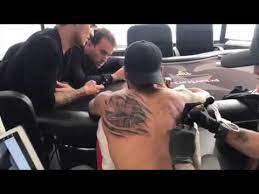 Gabriel medina pinto ferreira is a brazilian professional surfer, also the 2014 and 2018 wsl world champion. Neymar Jr Gabriel Medina E Suas Nova Tattoos Youtube