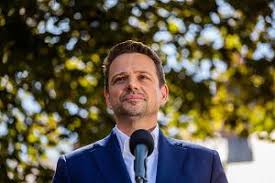 We will also look at who is kamil semeniuk, how he become famous, kamil semeniuk's girlfriend, who is kamil semeniuk. Regionie Kamil Aktualne Wydarzenia Z Kraju I Zagranicy Wyborcza Pl
