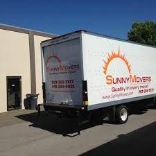 Below is a list of affordable santa rosa movers that provide quality moving services at low rates. Crew Sunny Movers