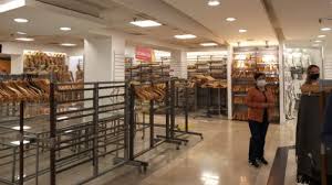 Falabella decidió retirar su red de comercios en argentina, entre ellos su casa en san juan, y ahora tomó otra decisión que podría beneficiar a potenciales se realizará una segunda subasta el 15 de junio a las 11. Falabella Avanzo Con La Mega Liquidacion En San Juan A 9 Dias Del Cierre Y Se Viene La Subasta Diario La Provincia Sj