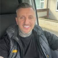 20+ "Daniel Coombe" profiles