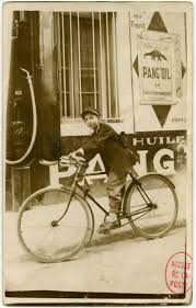 Petit Telegraphiste Vers 1930 Carte Postale C L Adresse Musee De La Poste La Poste Dr Carte Postale