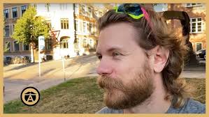 Davie Wallace's 2 Minute Beard Care Routine