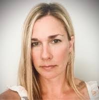 Tanya Roach's Instagram, Twitter & Facebook