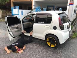 English العربية deutsch (deutschland) español suomi (suomi) français bahasa indonesia (indonesia) 日本語（日本） 한국어 (대한민국) bahasa melayu (malaysia) русский ไทย (ไทย) türkçe (türkiye) tiếng việt (việt nam) 繁體中文 afrikaans עברית (ישראל) basa jawa (indonesia) cebuano. This New Internet Challenge Requires You To Fall Flat On Your Face Skop Rojak Daily